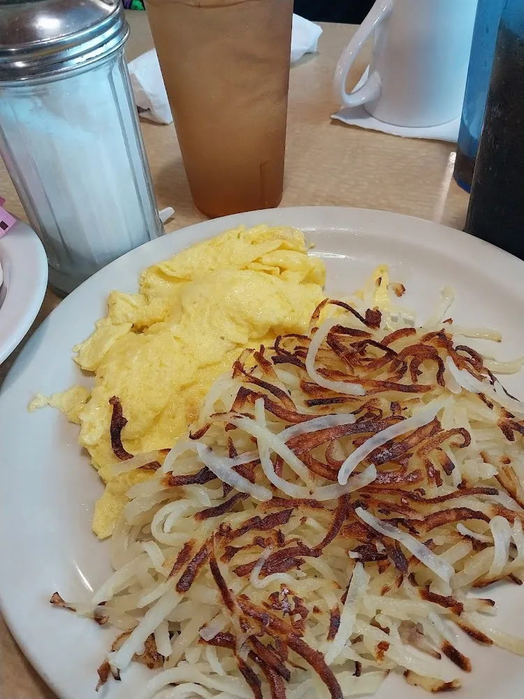 Trio Omelette with Hashbrowns